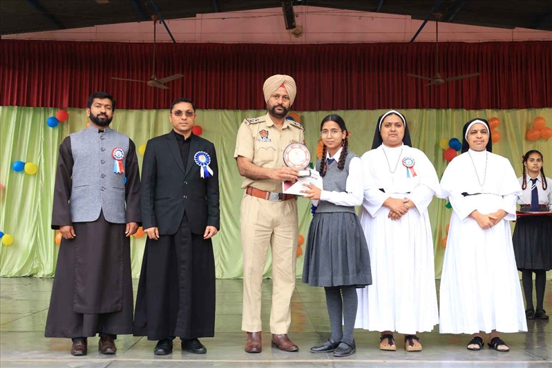 Investiture Ceremony & Proficiency Award