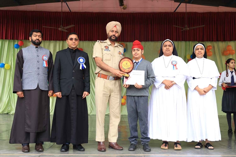 Investiture Ceremony & Proficiency Award